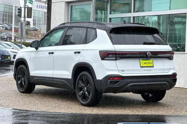 2026 Volkswagen Taos 1.5T SE Black