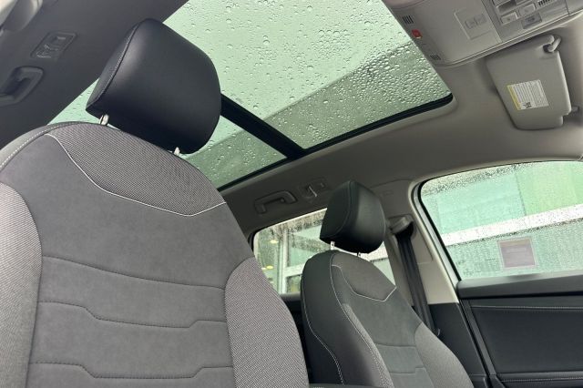 2026 Volkswagen Taos 1.5T SE Black