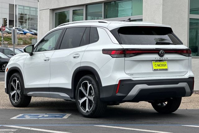2026 Volkswagen Tiguan 2.0T SE