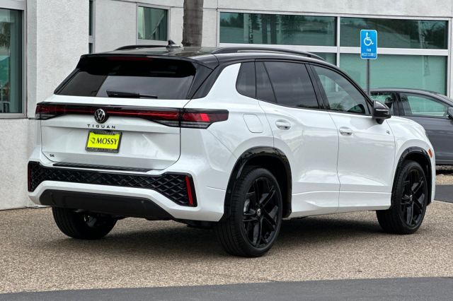 2026 Volkswagen Tiguan 2.0T SE R-Line Black 2026 Volkswagen Tiguan 2.0T SE R-Line Black