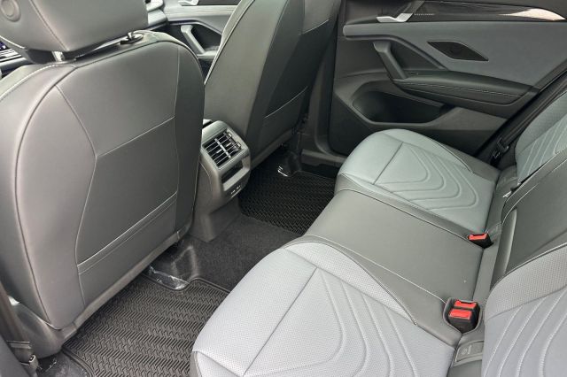 2026 Volkswagen Tiguan 2.0T SE R-Line Black 2026 Volkswagen Tiguan 2.0T SE R-Line Black