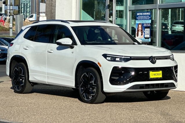 2026 Volkswagen Tiguan 2.0T SEL R-Line 2026 Volkswagen Tiguan 2.0T SEL R-Line