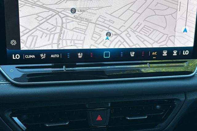 2026 Volkswagen Tiguan 2.0T SEL R-Line 2026 Volkswagen Tiguan 2.0T SEL R-Line