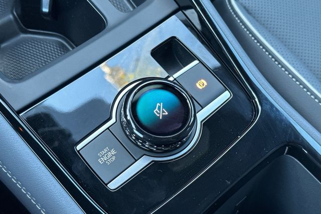 2026 Volkswagen Tiguan 2.0T SEL R-Line 2026 Volkswagen Tiguan 2.0T SEL R-Line