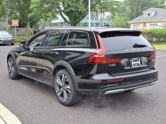 2026 Volvo V60 Cross Country Plus