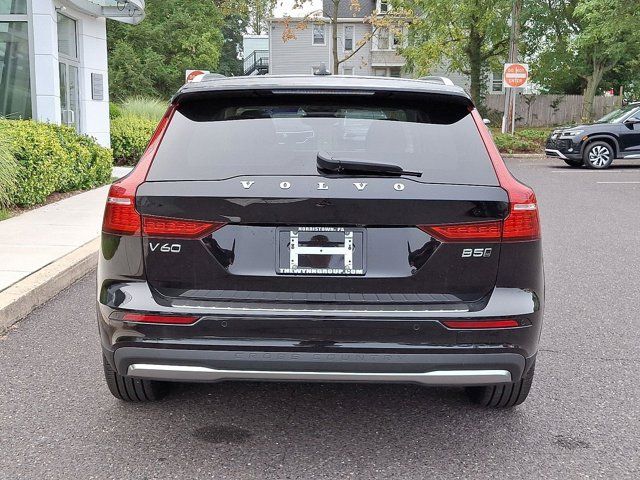 2026 Volvo V60 Cross Country Plus