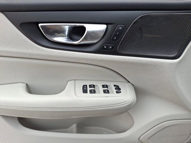 2026 Volvo V60 Cross Country Plus