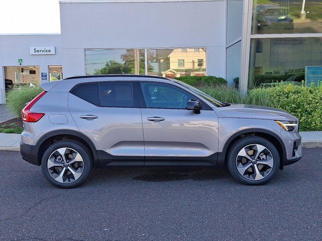 2026 Volvo XC40 Plus