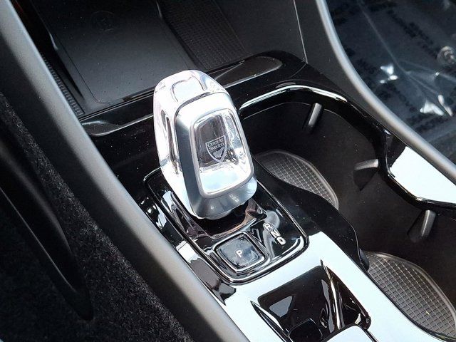 2026 Volvo XC40 Plus