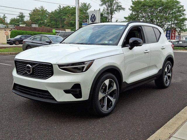 2026 Volvo XC40 Plus