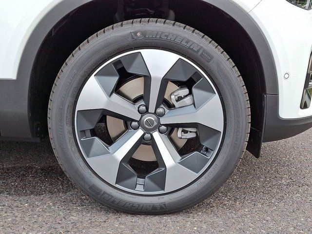 2026 Volvo XC40 Plus