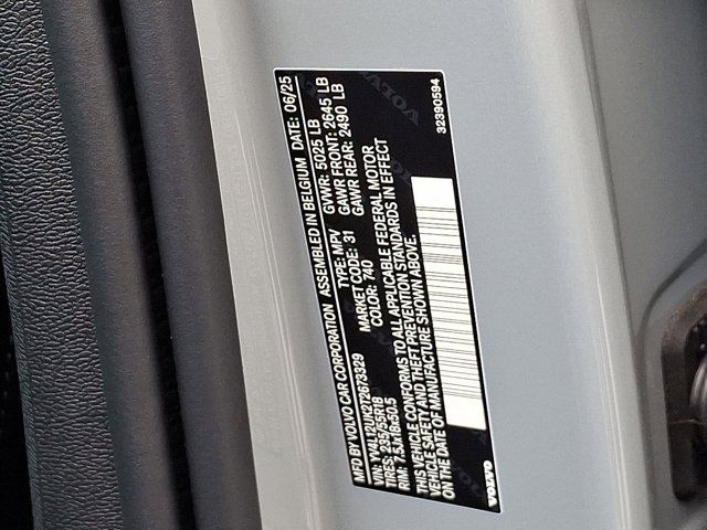 2026 Volvo XC40 Core
