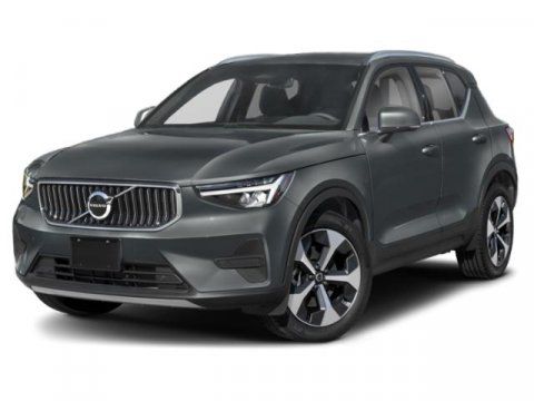 2026 Volvo XC40 Core
