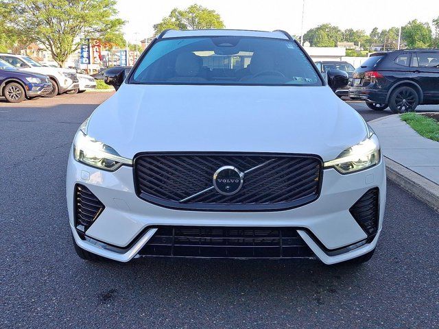 2026 Volvo XC60 Plus