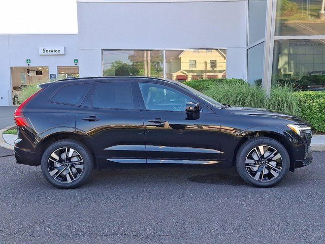 2026 Volvo XC60 Plus