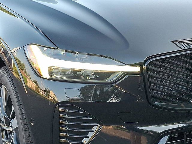 2026 Volvo XC60 Plus