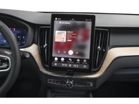 2026 Volvo XC60 Plus