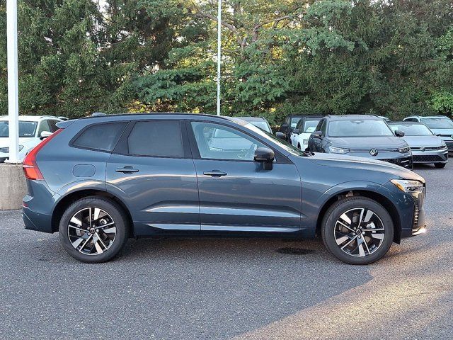 2026 Volvo XC60 Plus