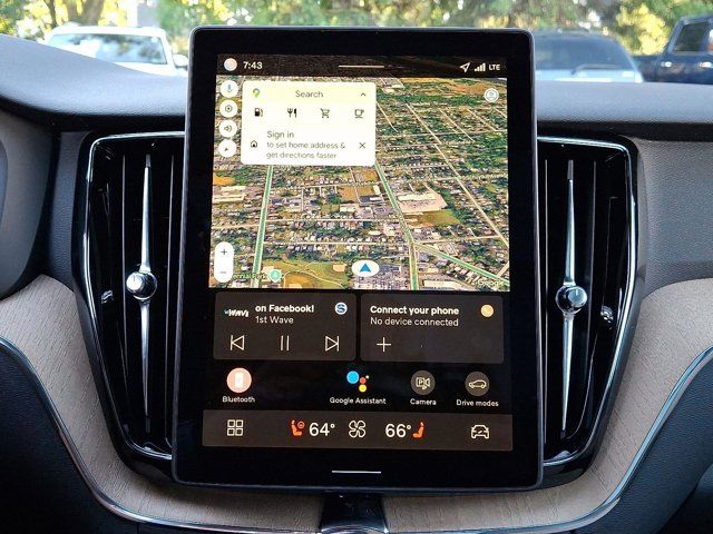 2026 Volvo XC60 Plus