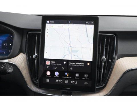 2026 Volvo XC60 Plus