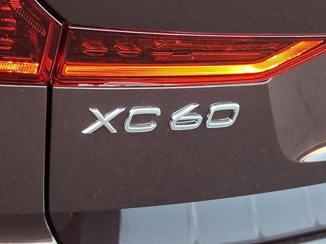 2026 Volvo XC60 Plus