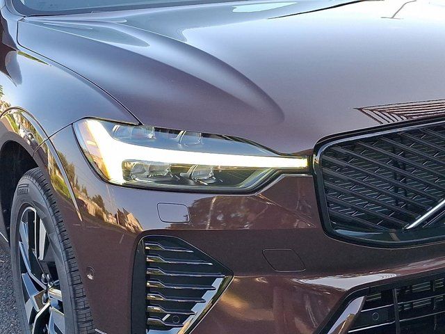2026 Volvo XC60 Plus
