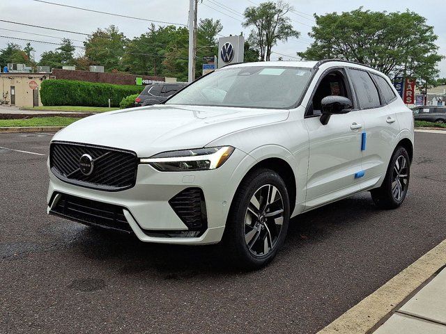 2026 Volvo XC60 Plus