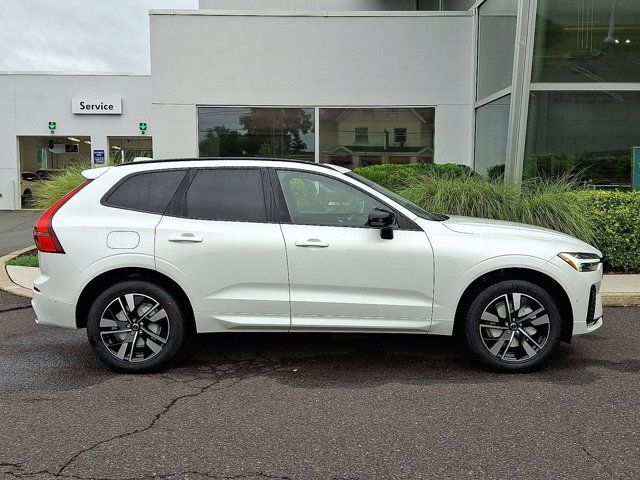 2026 Volvo XC60 Plus