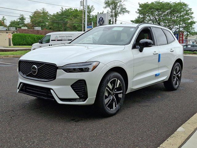 2026 Volvo XC60 Core