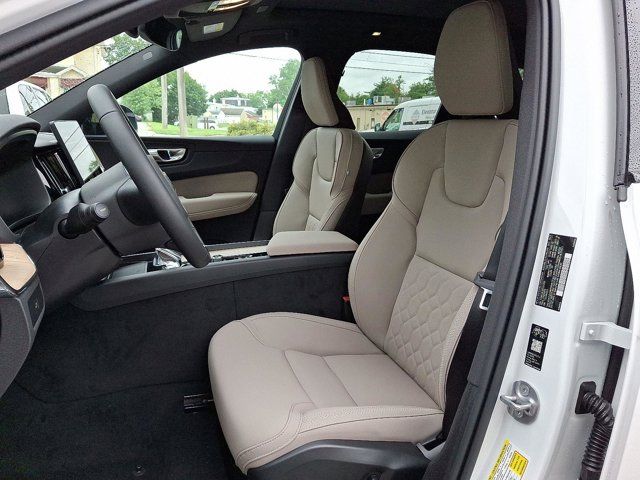 2026 Volvo XC60 Core