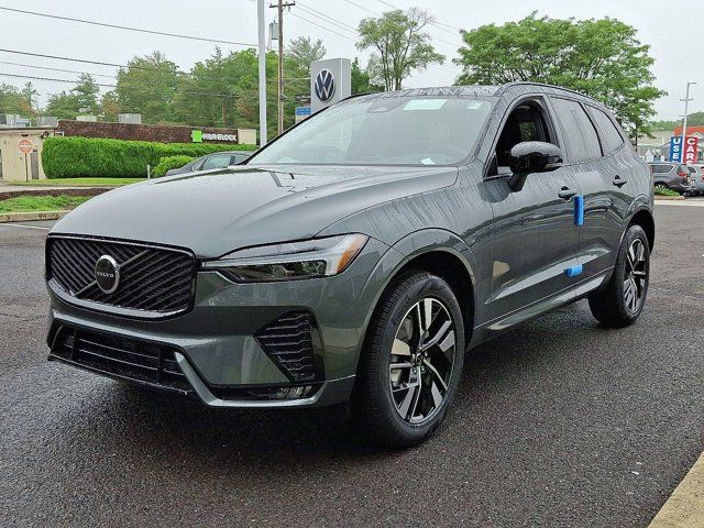 2026 Volvo XC60 Core