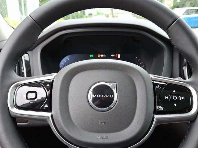 2026 Volvo XC60 Core