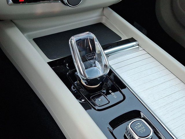 2026 Volvo XC60 Plug-In Hybrid Ultra