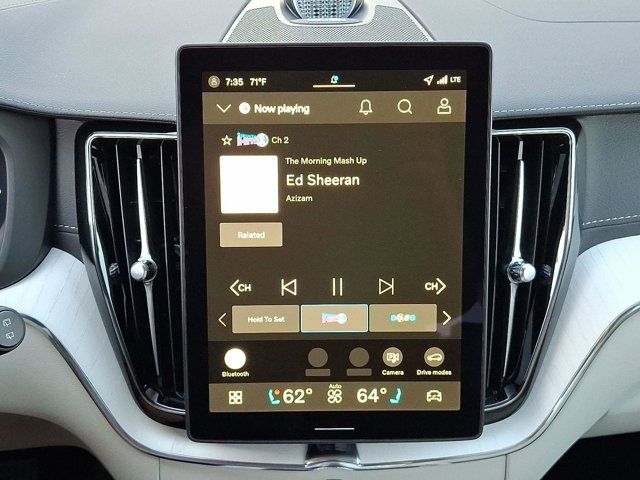 2026 Volvo XC60 Plug-In Hybrid Ultra