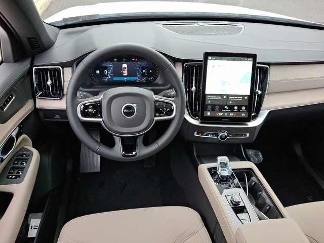 2026 Volvo XC90 Plus