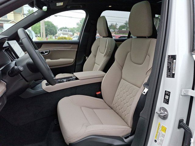 2026 Volvo XC90 Plus