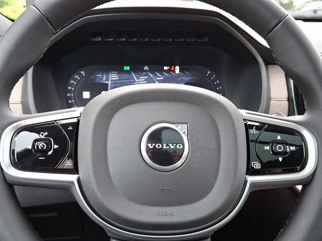 2026 Volvo XC90 Plus