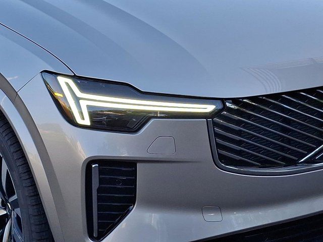 2026 Volvo XC90 Core