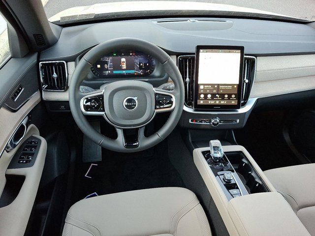 2026 Volvo XC90 Core