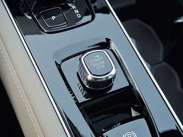 2026 Volvo XC90 Core
