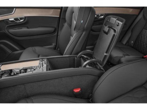 2026 Volvo XC90 Core