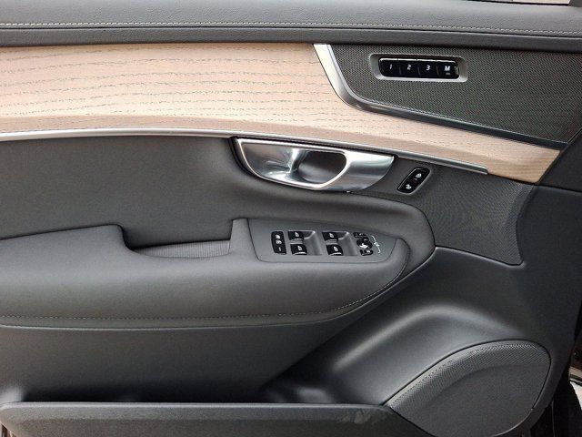 2026 Volvo XC90 Core