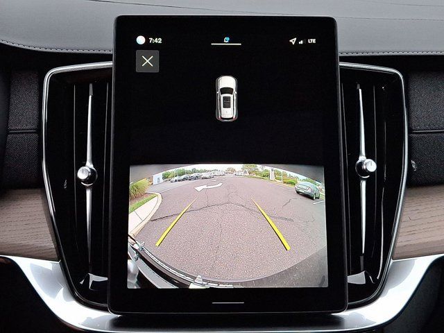 2026 Volvo XC90 Core