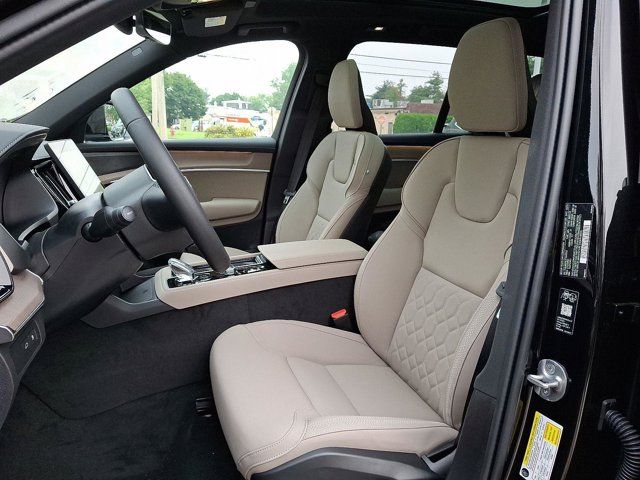 2026 Volvo XC90 Plug-In Hybrid Plus