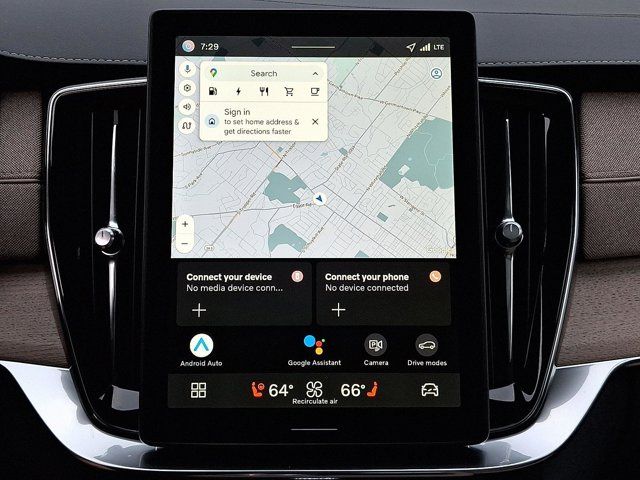 2026 Volvo XC90 Plug-In Hybrid Plus
