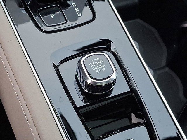 2026 Volvo XC90 Plug-In Hybrid Plus